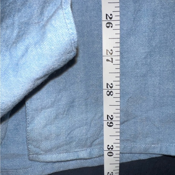 JUST Class light denim blouse with embroidered flowers, all cotton, L, NWOT - Picture 4 of 7